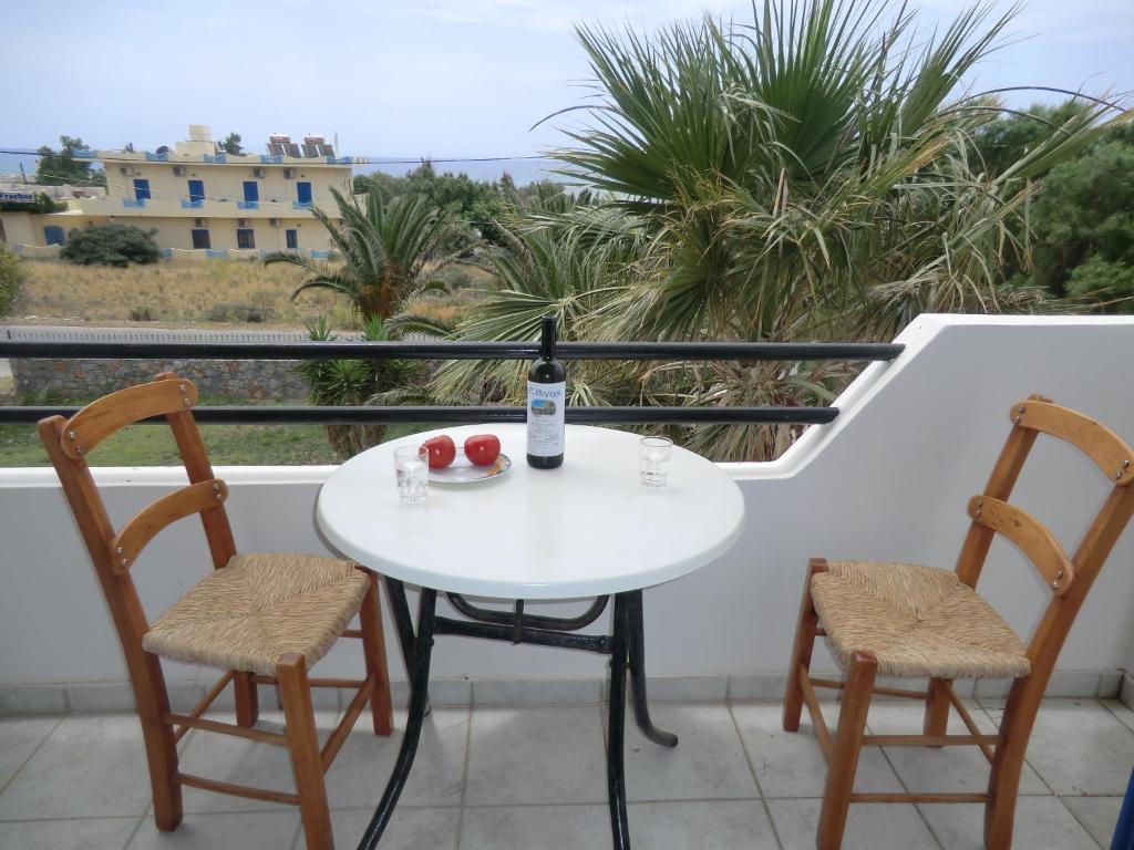 Flisvos Apartments Frangokastello Екстериор снимка